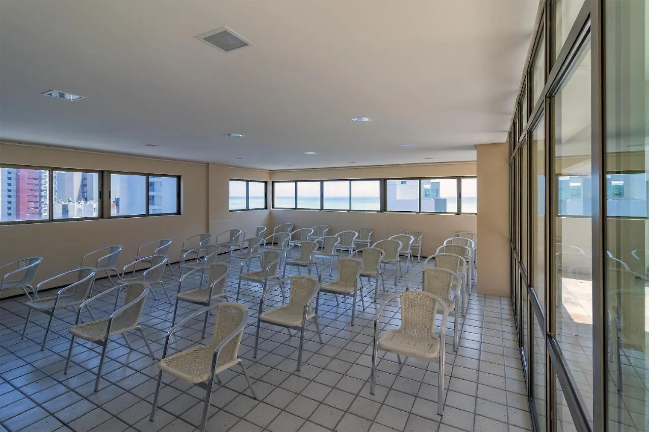 Apartamento próximo a praia em Boa Viagem Recife por Carpediem 0*,